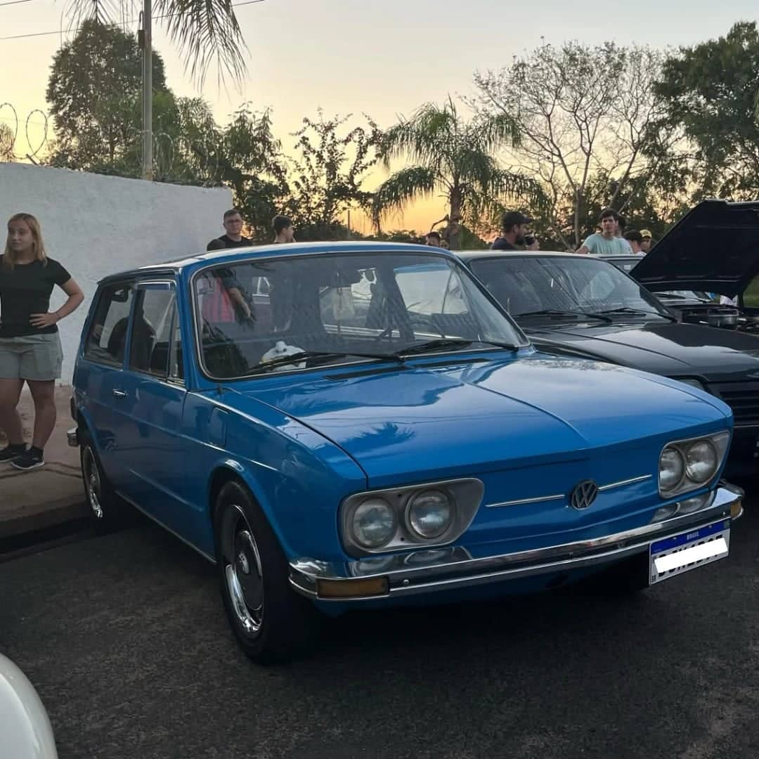 Brasília azul no encontro de inauguração